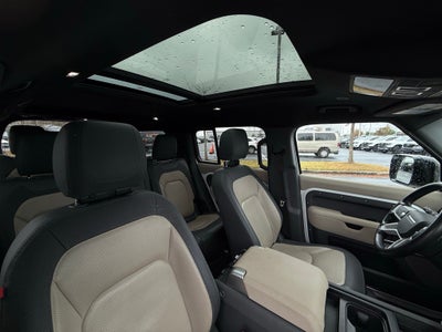2023 Land Rover Defender 130 X-Dynamic SE