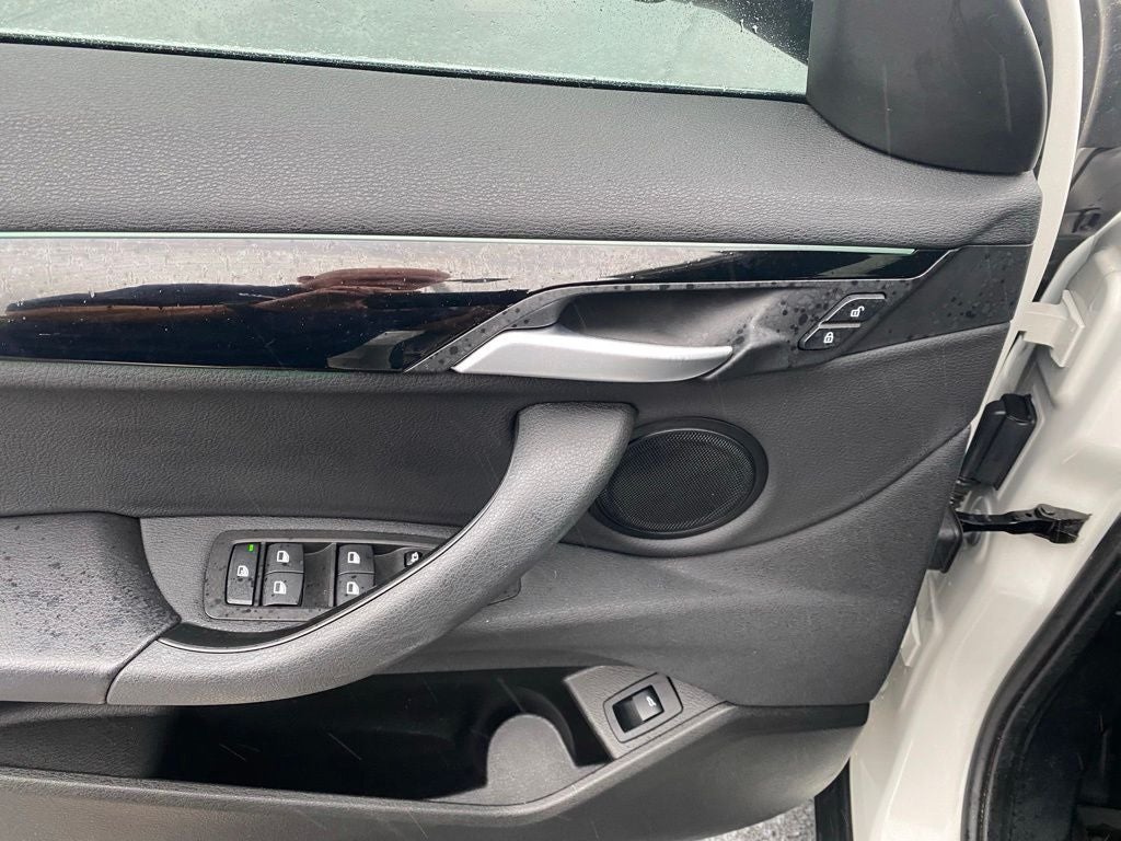 2023 BMW X2 sDrive28i