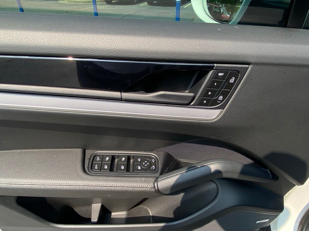 2024 Porsche Cayenne Base