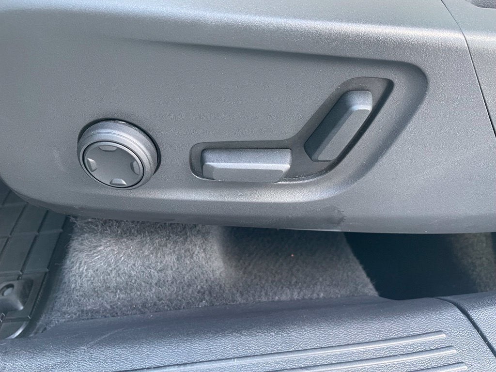 2021 Volvo XC40 Momentum