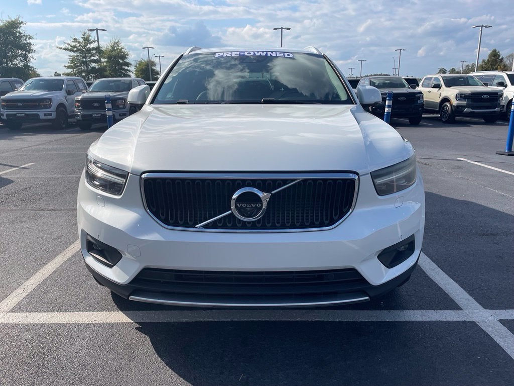 2021 Volvo XC40 Momentum