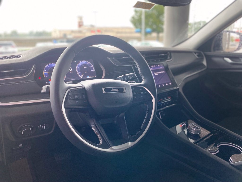 2023 Jeep Grand Cherokee Laredo