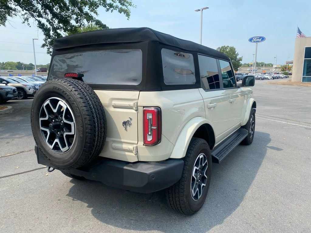 2025 Ford Bronco Outer Banks SOFT TOP