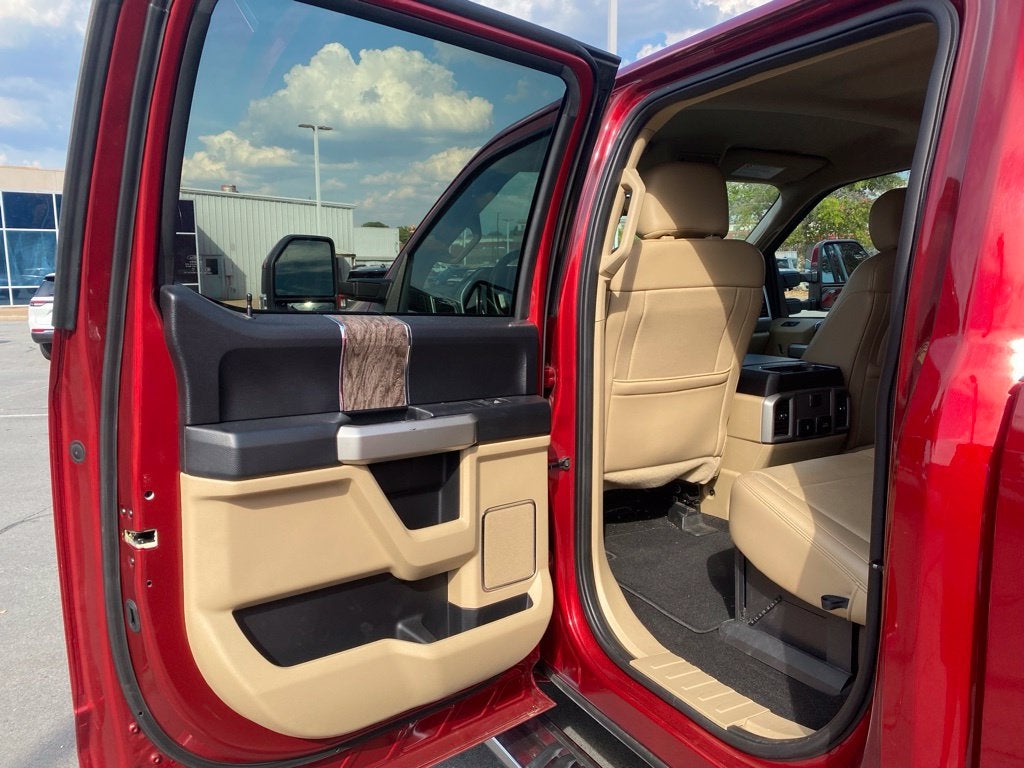 2019 Ford F-250SD Lariat - 4WD - 6.7L POWERSTROKE