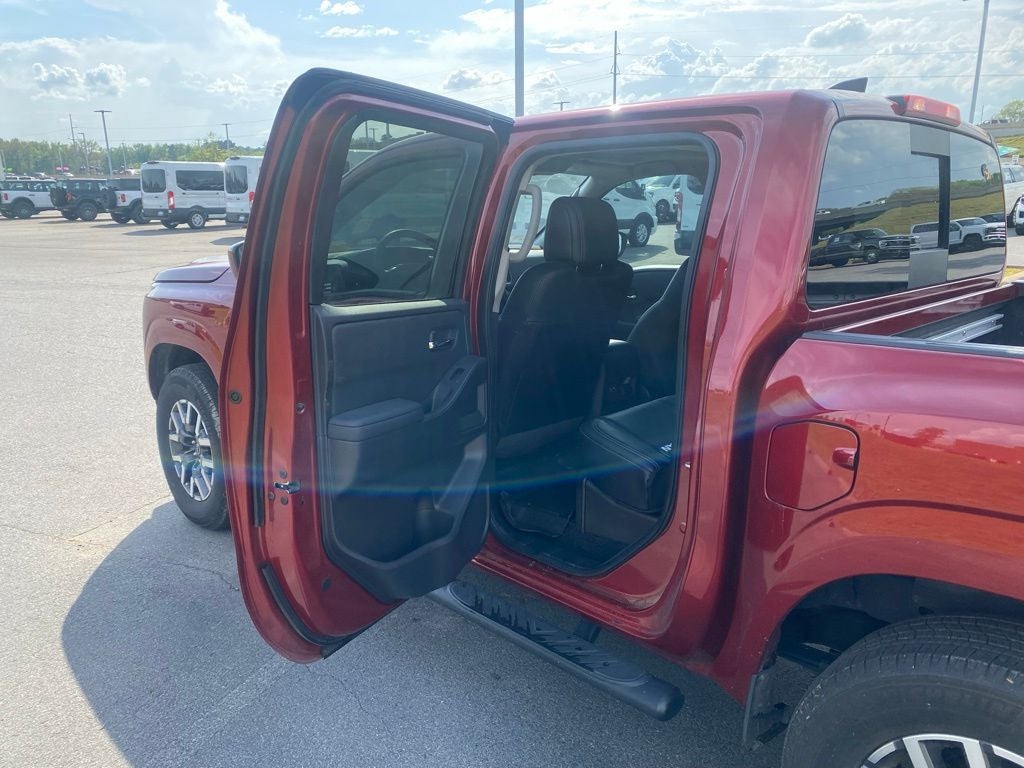 2024 Nissan Frontier SL