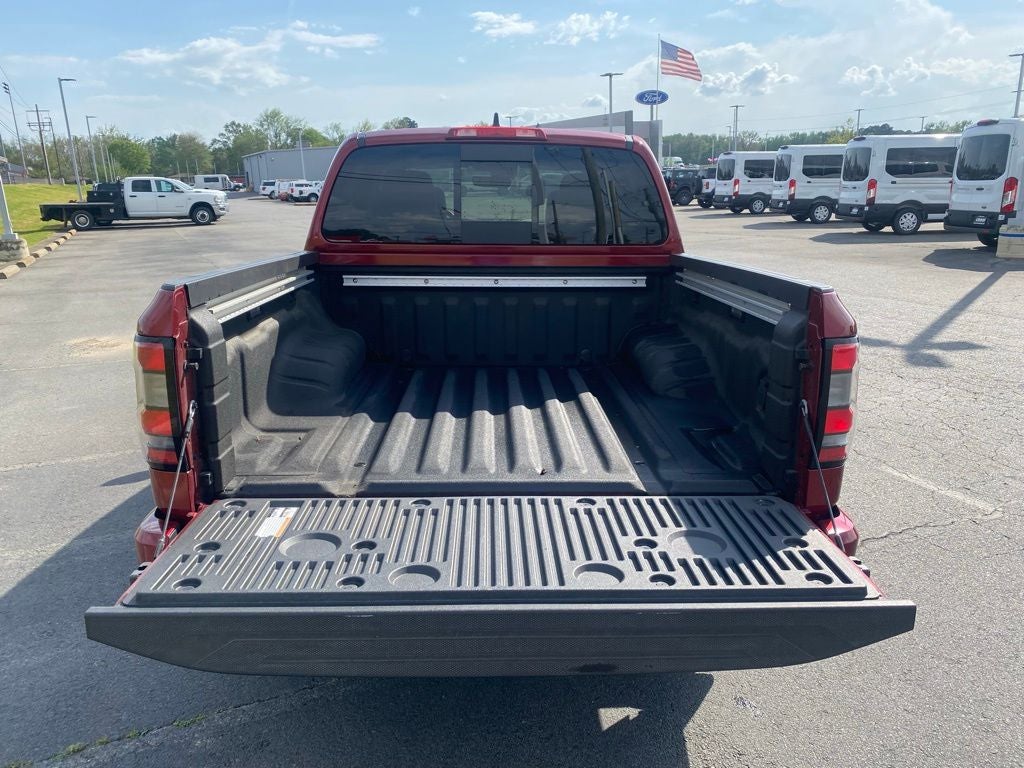 2024 Nissan Frontier SL