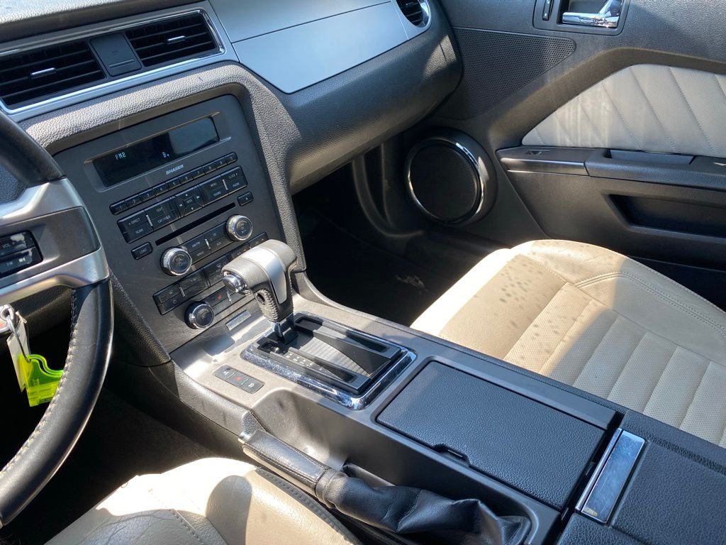 2012 Ford Mustang V6 Premium