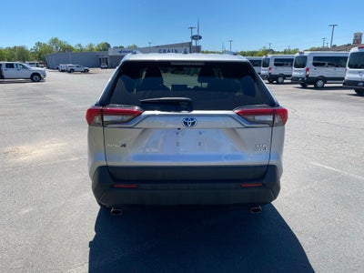 2022 Toyota RAV4 Hybrid XLE