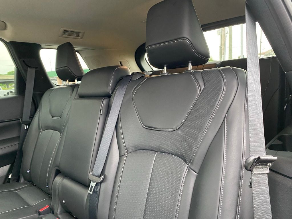 2025 INFINITI QX60 PURE
