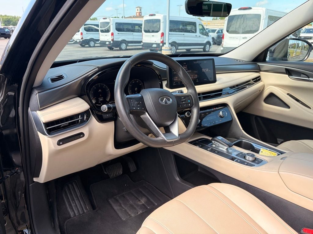 2023 INFINITI QX60 LUXE