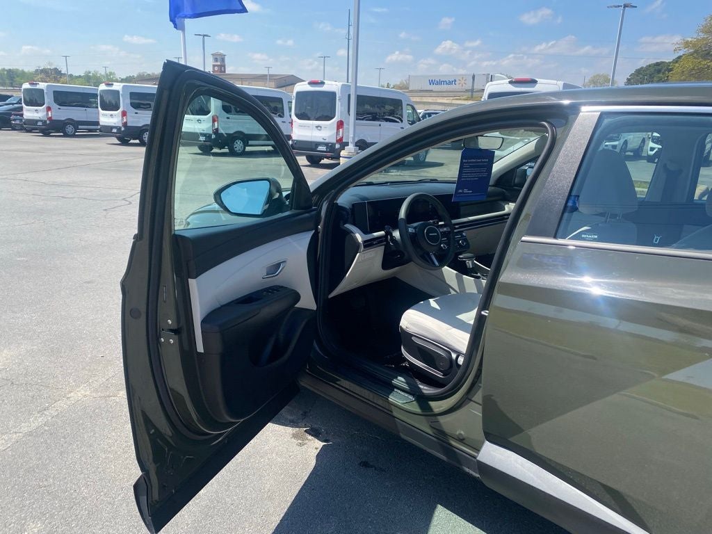 2025 Hyundai Tucson SE