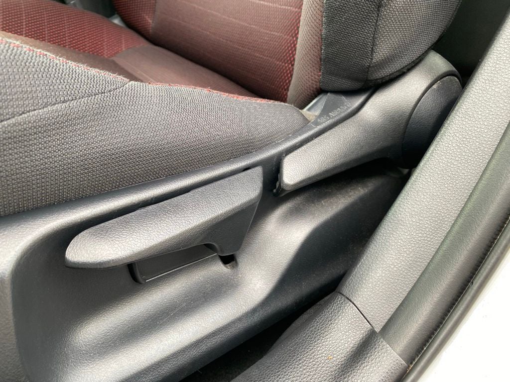 2025 Toyota Corolla SE **ONE OWNER - CLEAN CARFAX