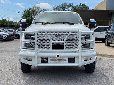 2022 Ford F-450SD Platinum