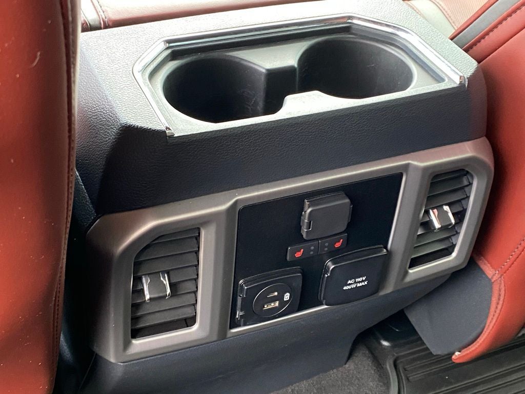 2022 Ford F-450SD Platinum