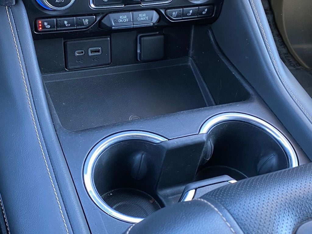 2021 GMC Yukon XL AT4