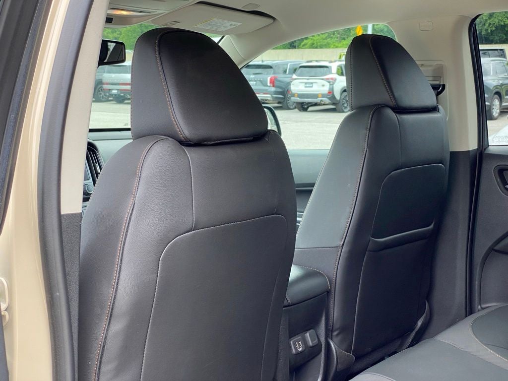 2022 GMC Canyon AT4 w/Leather