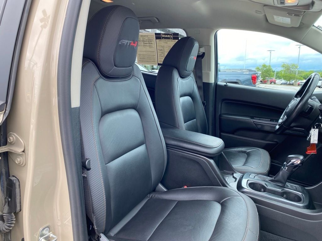 2022 GMC Canyon AT4 w/Leather