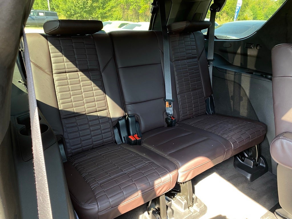 2024 Cadillac Escalade Sport Platinum CONSOLE REFRIGERATOR W/ FREEZER