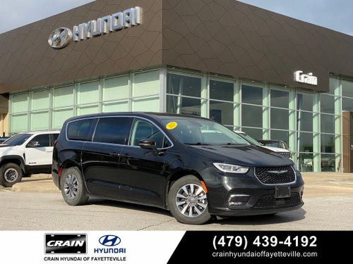 2023 Chrysler Pacifica Hybrid Touring L