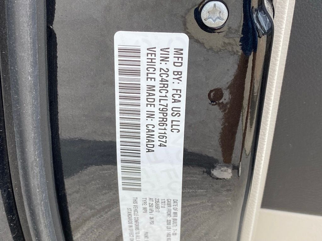 2023 Chrysler Pacifica Hybrid Touring L