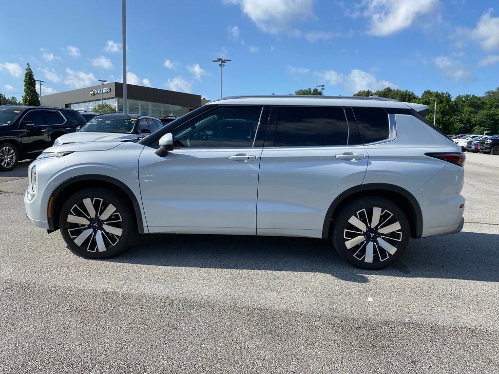 2025 Mitsubishi Outlander SEL