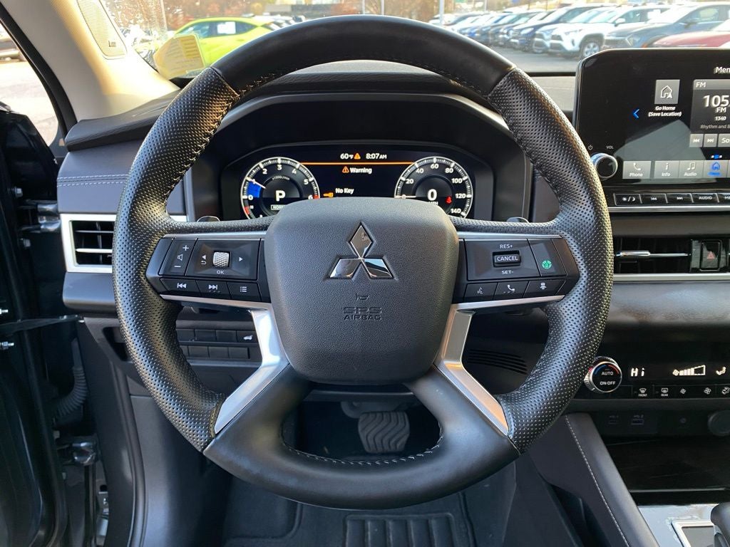 2024 Mitsubishi Outlander SE