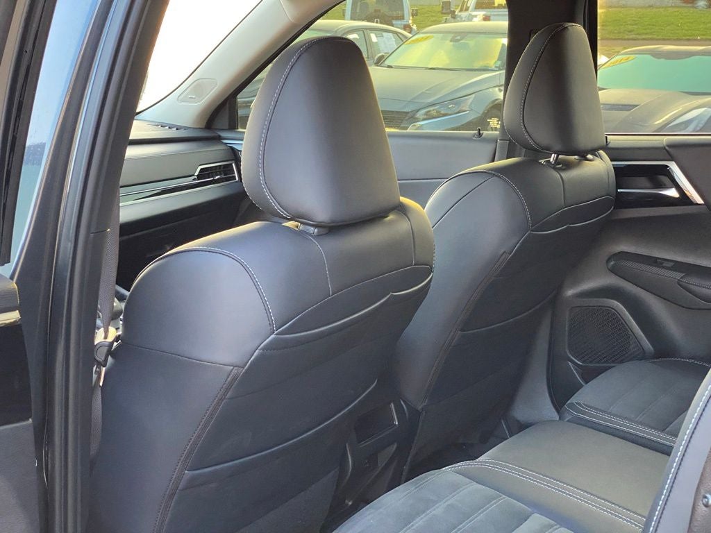 2024 Mitsubishi Outlander SE