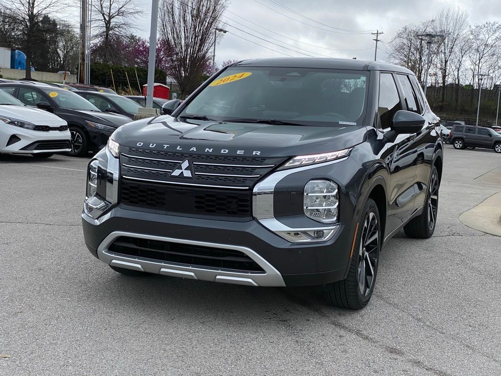 2024 Mitsubishi Outlander SE