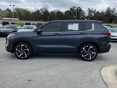 2024 Mitsubishi Outlander SE
