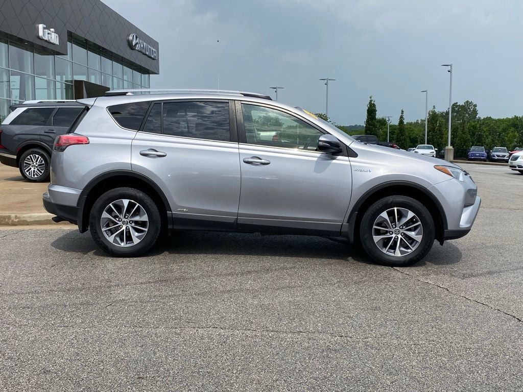 2018 Toyota RAV4 Hybrid XLE