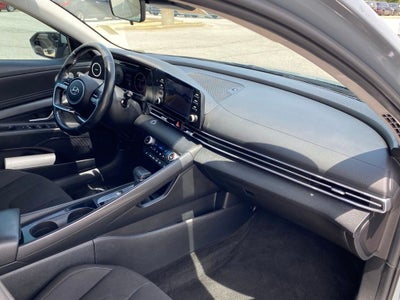2022 Hyundai Elantra SEL
