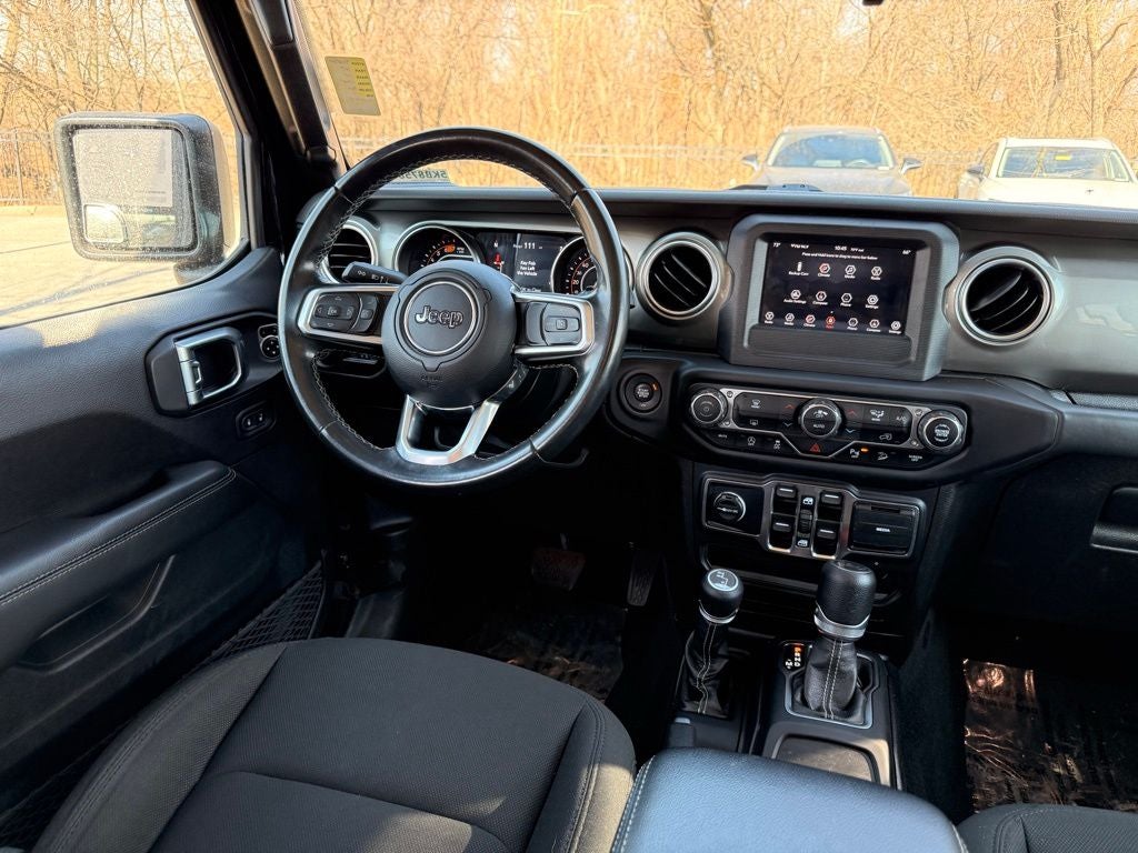 2019 Jeep Wrangler Unlimited Sahara APPLE CAR PLAY / CLEAN CARFAX/ 1 OWNER