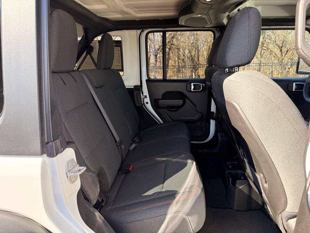 2025 Jeep Wrangler Rubicon ONE OWNER CARFAX