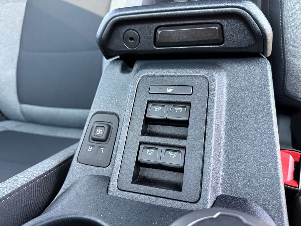 2022 Ford Bronco Base Wheels & Tire PKG/ Clean CarFax