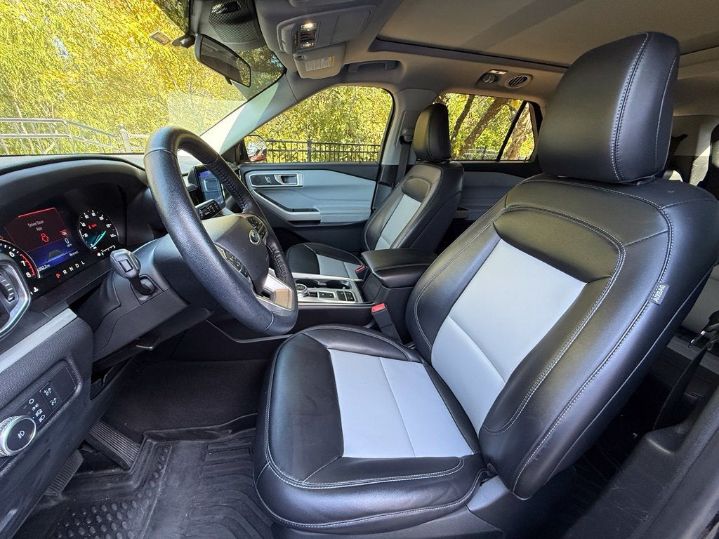 2022 Ford Explorer XLT - PANORAMIC SUNROOF / CLEAN CARFAX
