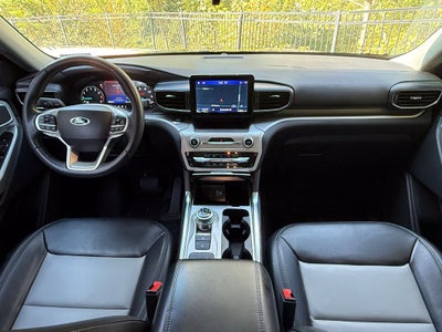 2022 Ford Explorer XLT - PANORAMIC SUNROOF / CLEAN CARFAX