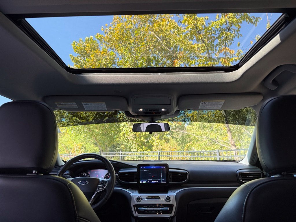 2022 Ford Explorer XLT - PANORAMIC SUNROOF / CLEAN CARFAX