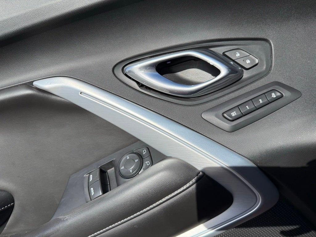 2017 Chevrolet Camaro 2LT CLEAN CARFAX