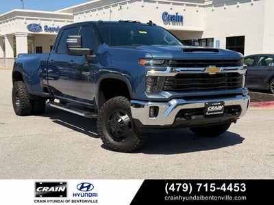 2025 Chevrolet Silverado 3500HD LT Lifted Big Wheels & Tires