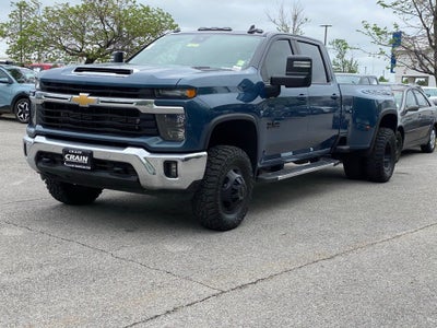 2025 Chevrolet Silverado 3500HD LT Lifted Big Wheels & Tires