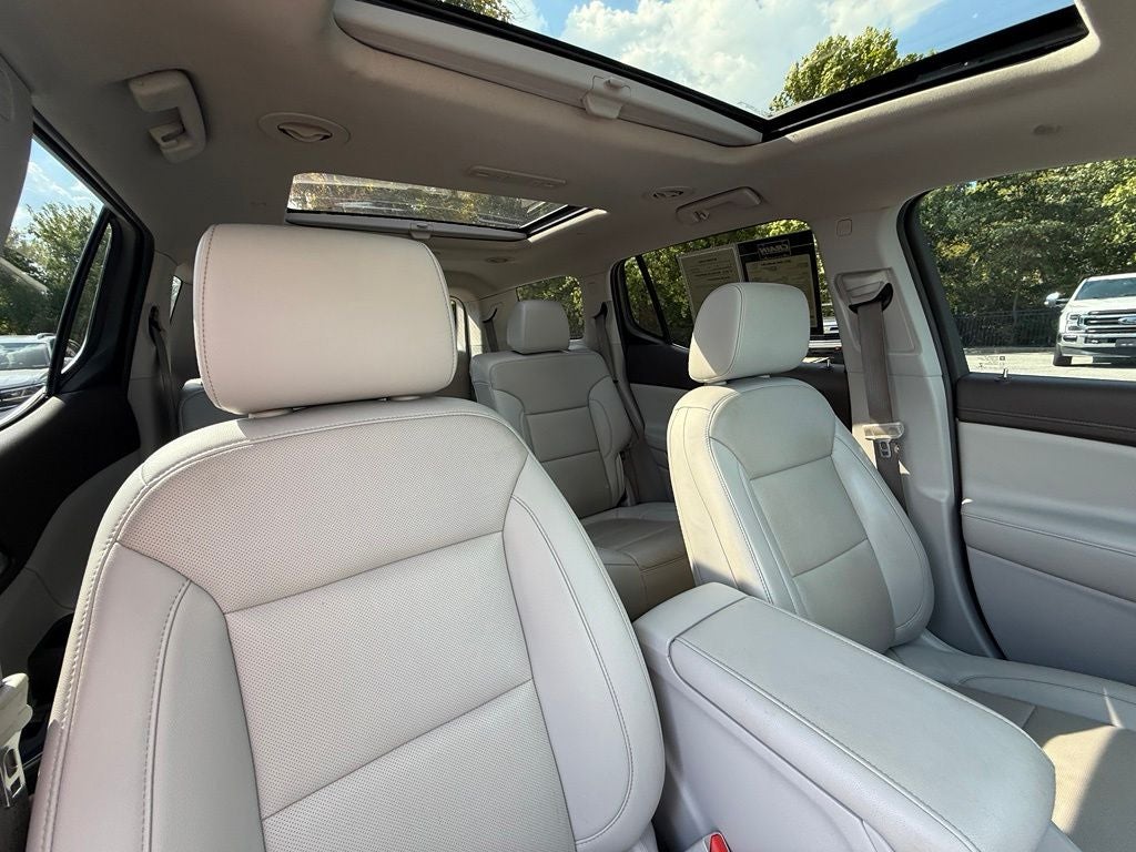 2021 GMC Acadia SLT