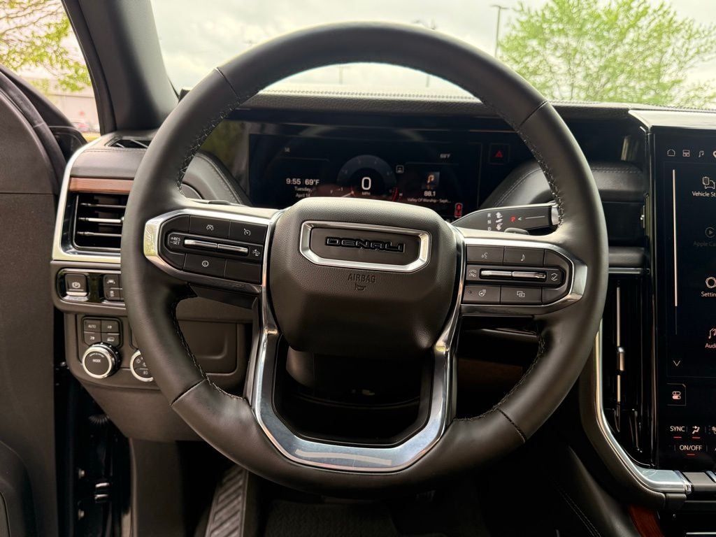 2025 GMC Yukon Denali