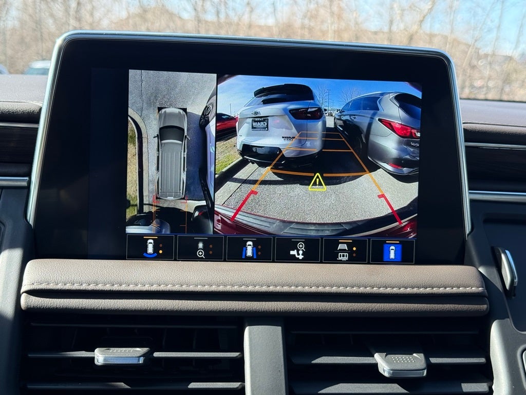 2023 Chevrolet Suburban Z71 2ND ROW BUCKET