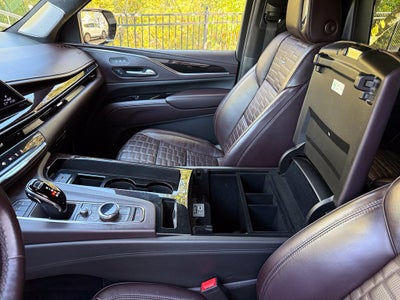 2023 Cadillac Escalade Premium Luxury Platinum - AWD / PANO SUNROOF / CLEAN CARFAX