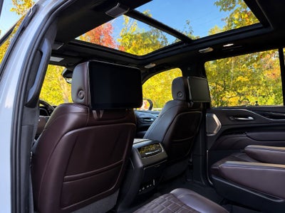 2023 Cadillac Escalade Premium Luxury Platinum - AWD / PANO SUNROOF / CLEAN CARFAX
