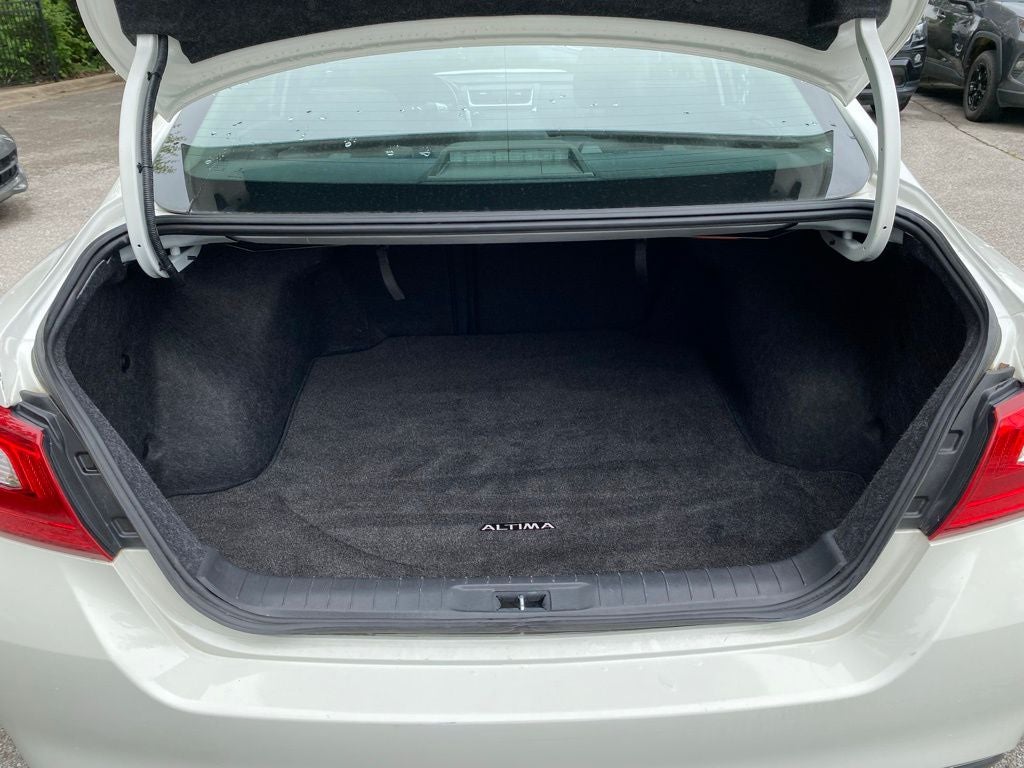 2016 Nissan Altima 2.5 SL SUPER LOW MILES