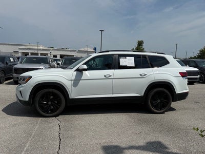 2022 Volkswagen Atlas 3.6L V6 SE w/Technology