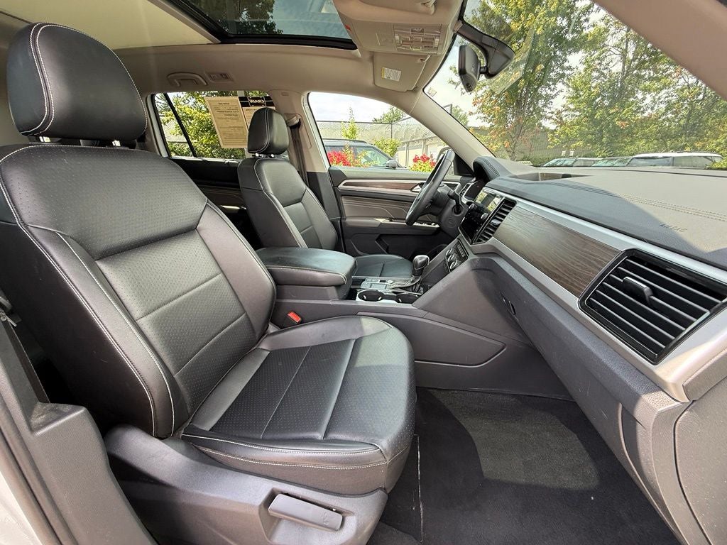 2022 Volkswagen Atlas 3.6L V6 SE w/Technology