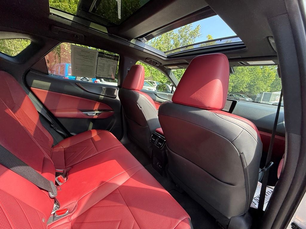 2025 Lexus NX 350h Luxury LIKE NEW!!