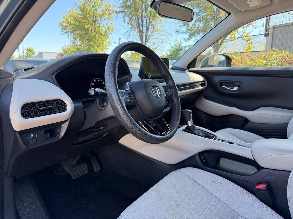 2025 Honda HR-V LX - AWD / CLEAN CARFAX / ONE OWNER
